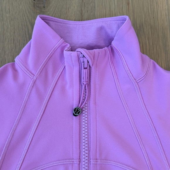 Lululemon Define Cropped Jacket - Picture 2 of 16
